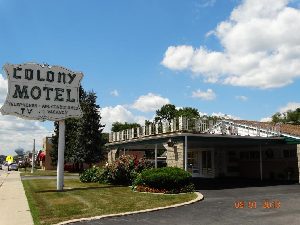 Colony Motel 2*
